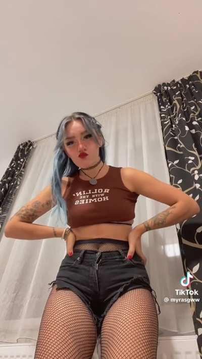 oopsies i didnt mean to sit on your face