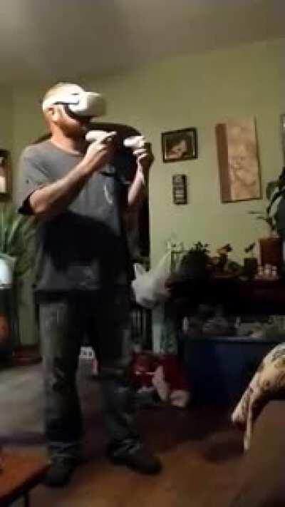 My dad tries out vr for the first time (creed demo)