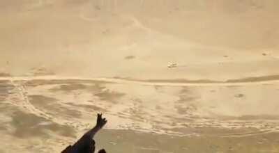 Iraqi gunner on a Mi-171 knocking out an ISIS technical vehicle