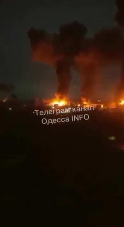 Cruise missiles turn a city into something from a post apocolyptic film. 