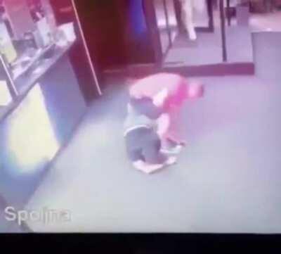 X-post: psycho beats a man unconcious and breaks both his arms