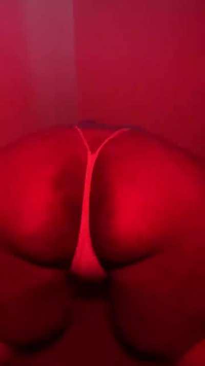 This.. but on who’s face💭😈