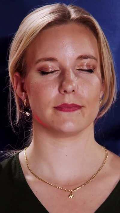 Rebecca Claude, wovon träumt sie gerade ???