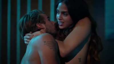 Melissa Barrera - Vida