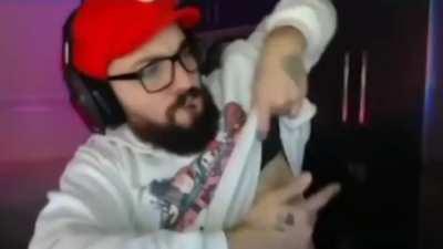 HUEstation - Video #2211