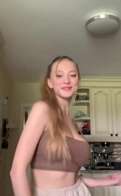 🍒 don’t stop moving 😳