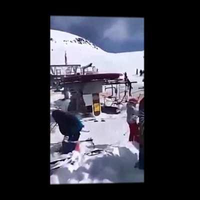 Let me fuck around with the Wire Rope and Show how cool I am.