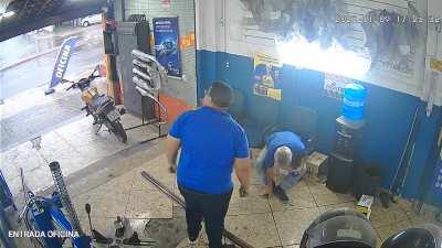 WCGW with trying the same mistake