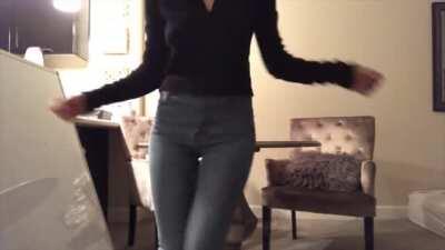 Your friend’s daughter pretending she’s goofing around with filters when he walks by, but she’s actually live with you... [Jennette Mccurdy]