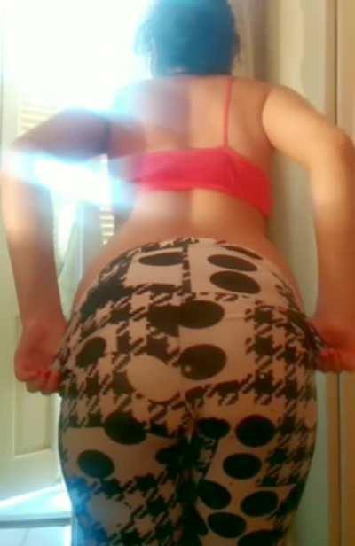 You like watching women undress?