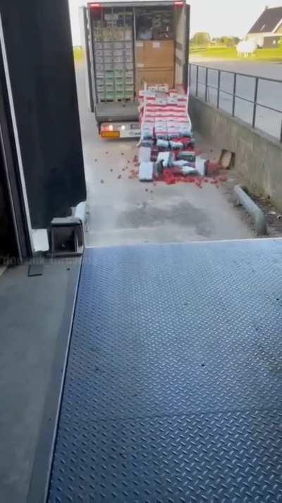 to drive in reverse without damaging the goods 