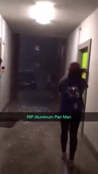 Using an aluminum pan to protect your hairs during a thunderstorm