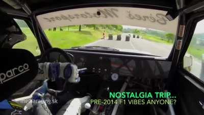 Inline 5 16,000rpm têm mais som de F1 que o V6 da categoria