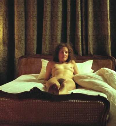 [Bush] Vicky Krieps in Corsage (2022)