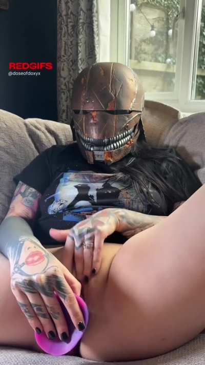Player 1: Choose your character [F]