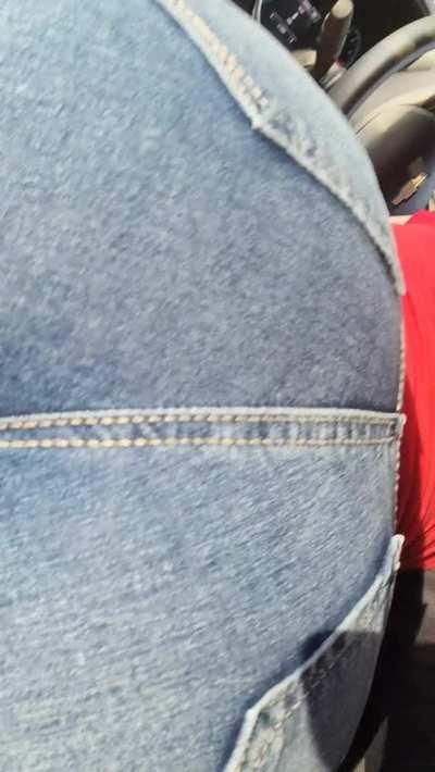 Had to take a break from shopping earlier and I couldn't help myself! 😏🍆👅