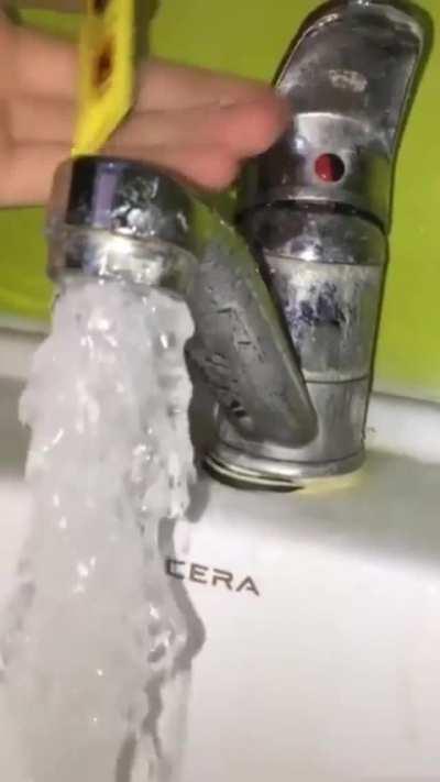 Hot glue and very cold water.