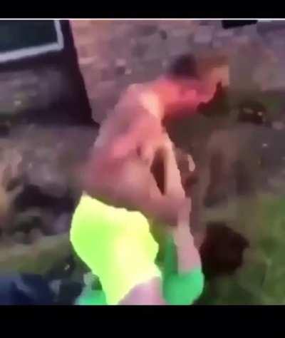 Yellow guy landed some