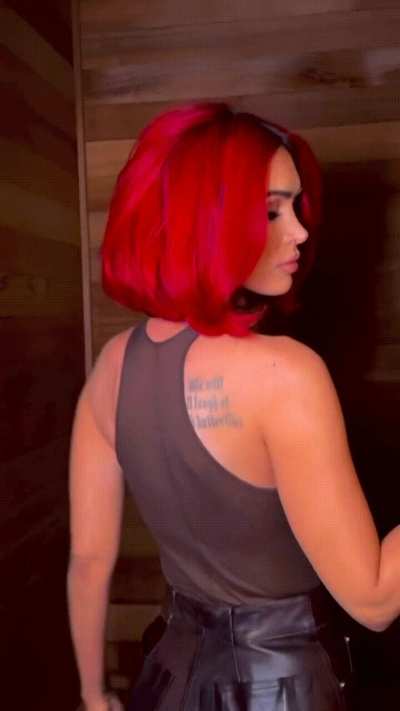 Legendary Bimbo Megan clip ❤️