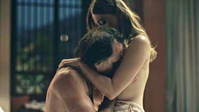 Aimee Lou Wood - The White Lotus - Tits, Nipple Sucking - SMOOTH SLOWMO