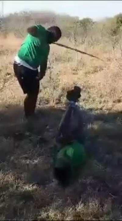 A thief is tied up, whipped then hit on the legs with a hammer