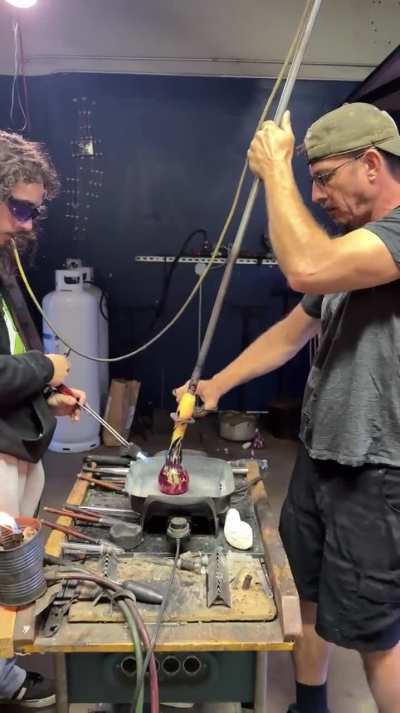 I hope you enjoy how we work the glass ✌️