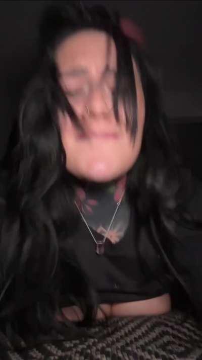 It was risky because i wasnt on borth control but I asked him to take the condom off and when I felt his load shoot inside of me I immediately orgasm