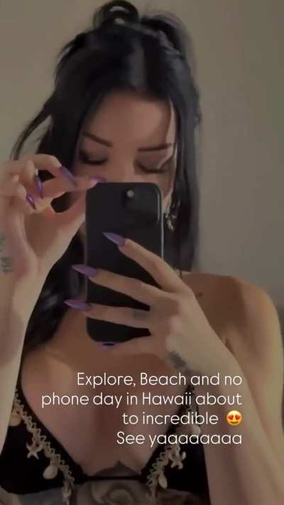 Saraya looking sexy af 07/09/25 Insta