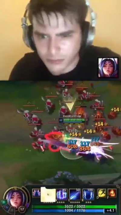 How different mains play league 💀