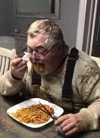 How to eat spaghetti in a hurry
