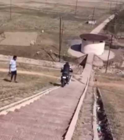 Hey you can’t park there.