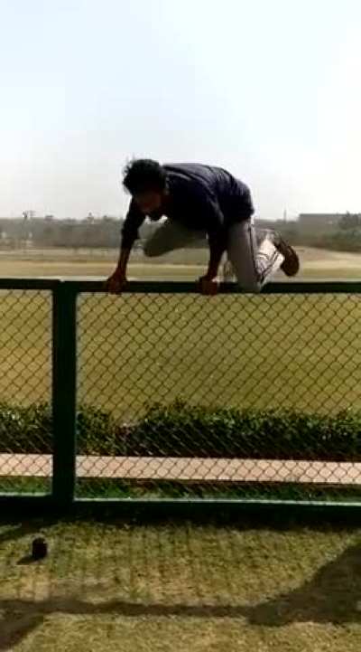 Satisfying fall in slow motion