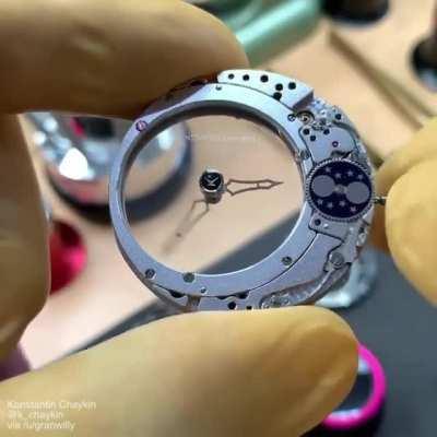 Transparent mechanical watch movement