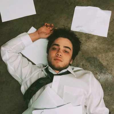 Wow it's great when you find a song that exactly encapsulates how you've felt since you were old enough to understand the concept of work & money