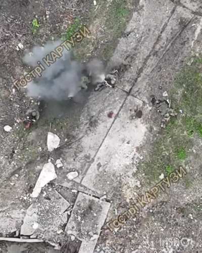 Precise drone drop: Russian motorbike assault group taken out. Ukrainian Peaky Blinders UAS unit (National Guard), Zaporizhzhia front, April 2025