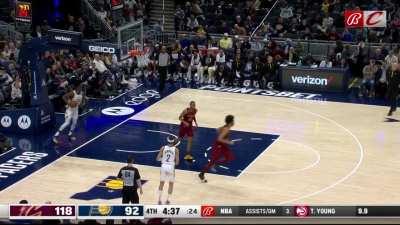 [Highlight] Evan Mobley swats Tyrese Haliburton's shot, leading to an open court for Jarrett Allen, who throws the hammer down