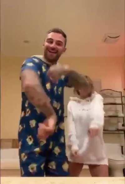 Funny dancing fast fucking