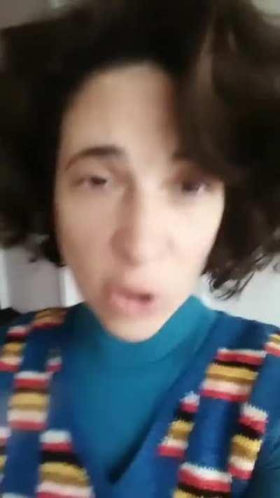 Se acuerdan de la loca? Bueno volvió rogando trabajo con su gobierno Peronista