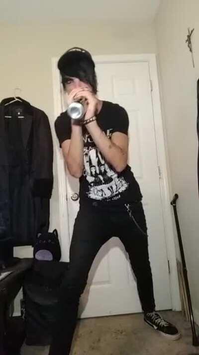 This is the guy calling you a poser 😡