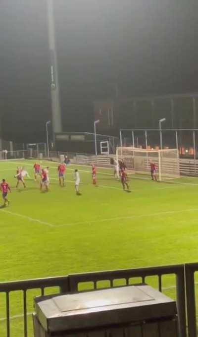 Great goal in Danish cup tournament (0-7, Slagelse vs. Lyngby)