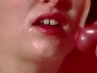 Vintage gap-toothed gal gets a facial