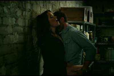 Reese Witherspoon fucked in an alleyway