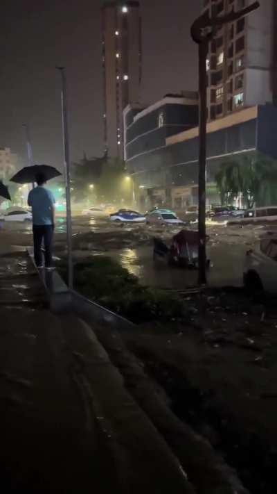 7月17号凌晨，陕西宝鸡 视频6