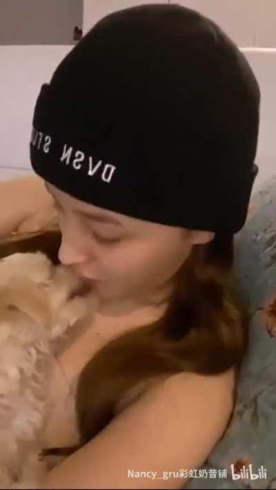 Nancy puppy love (Source: Nancy Instagram)