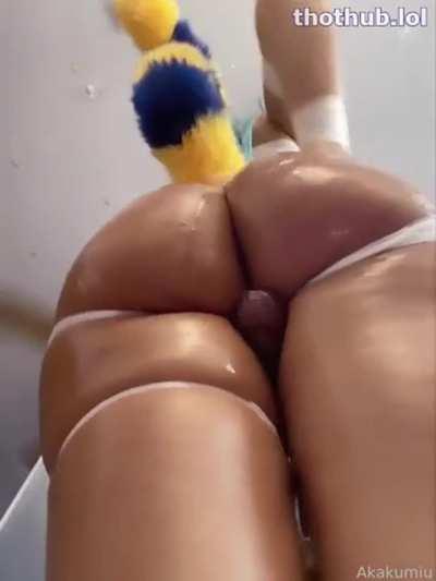 Oiled Cosplay Dildo Thighjob 