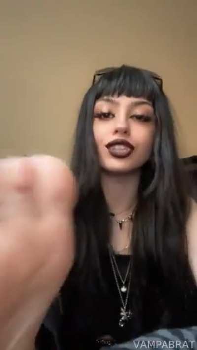 Whoever gets past 30 seconds is a legend