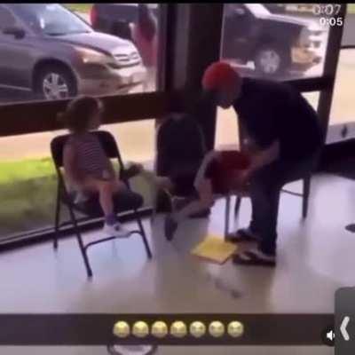 Wonder wht that lil nigga did