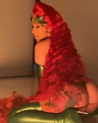 Belcalis as Poison Ivy 🔥👠