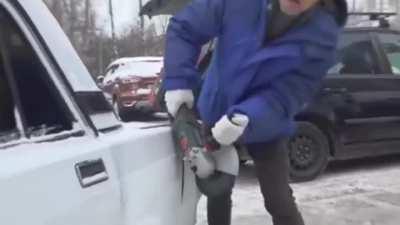 How to find parking in Russia