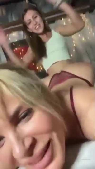 Big Ass Humping in Doggystyle (moans) #2